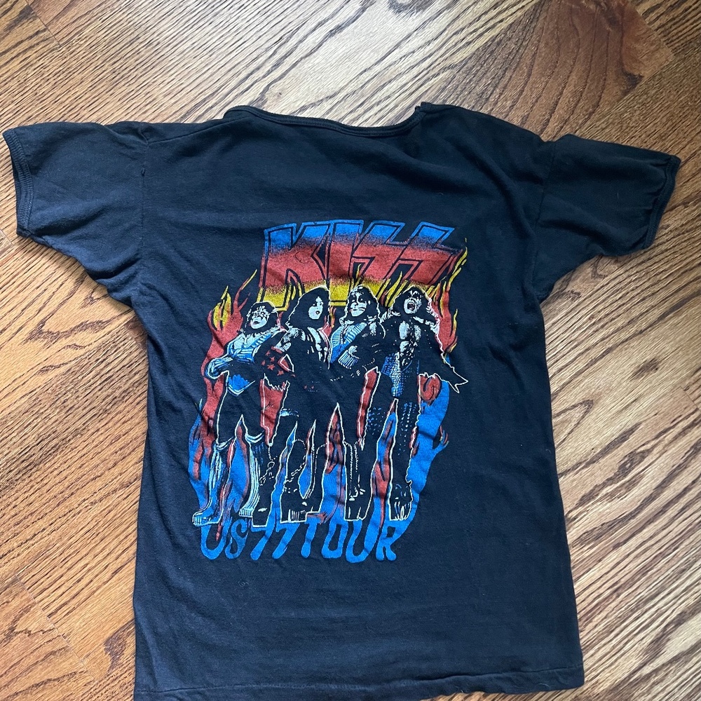 Authentic Kiss concert t-shirt, 1977